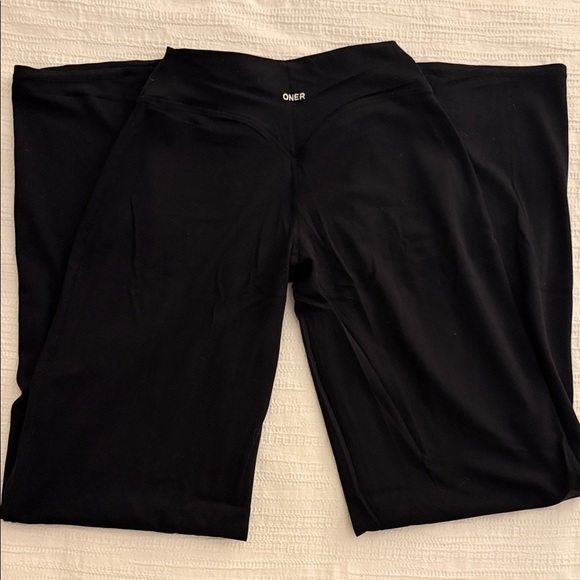 Oner Active Soft Motion Straight Leg Pants With White Logo - Picture 2 of 3